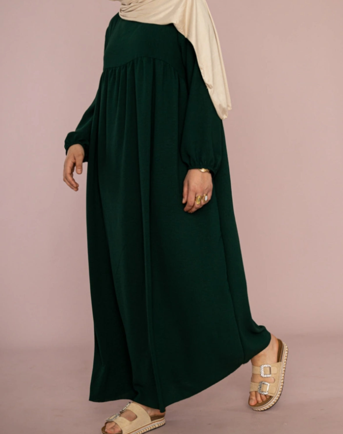 Abaya Nisa