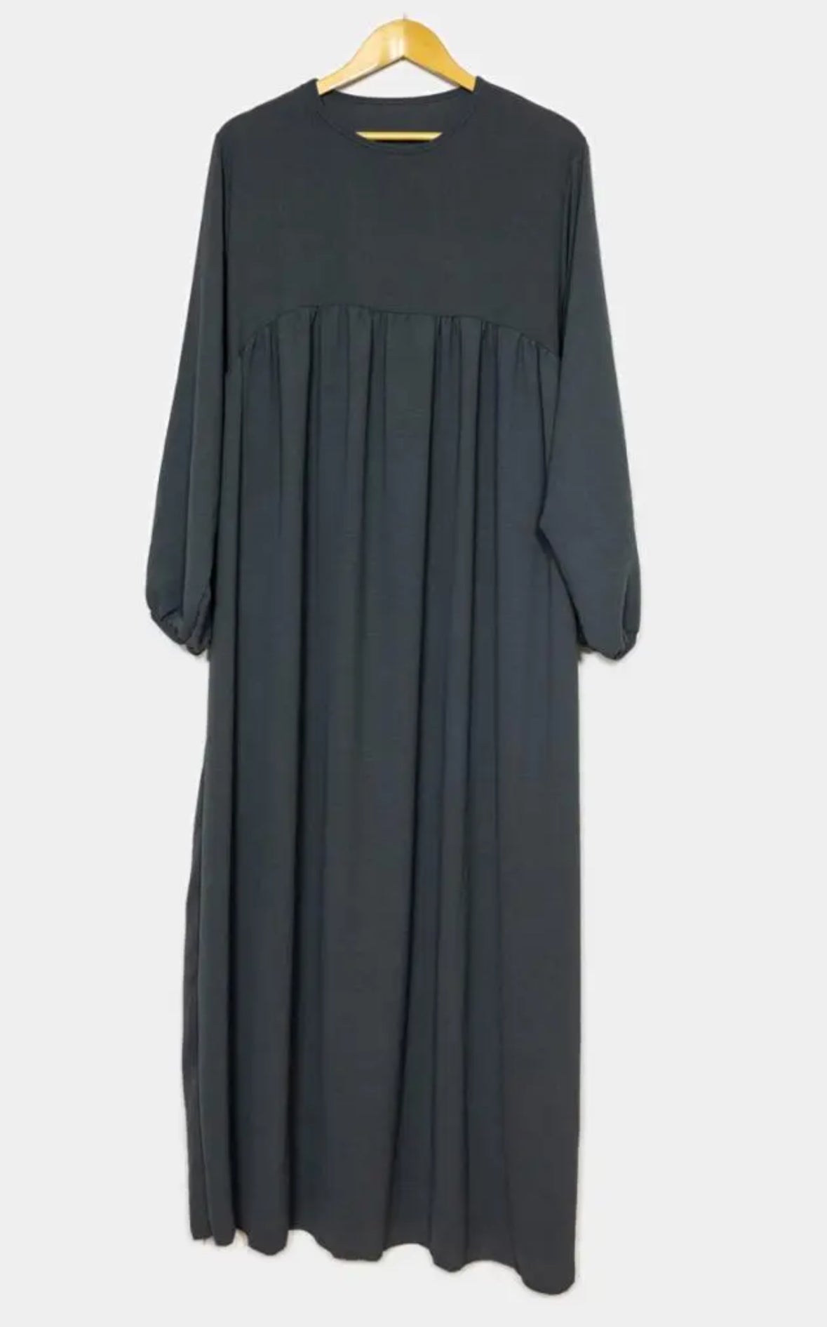 Abaya Nisa
