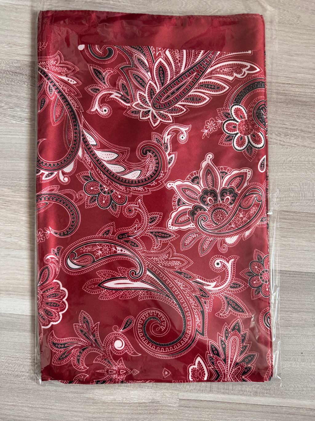 Satin Retro Hijab (Nur wenige verfügbar)