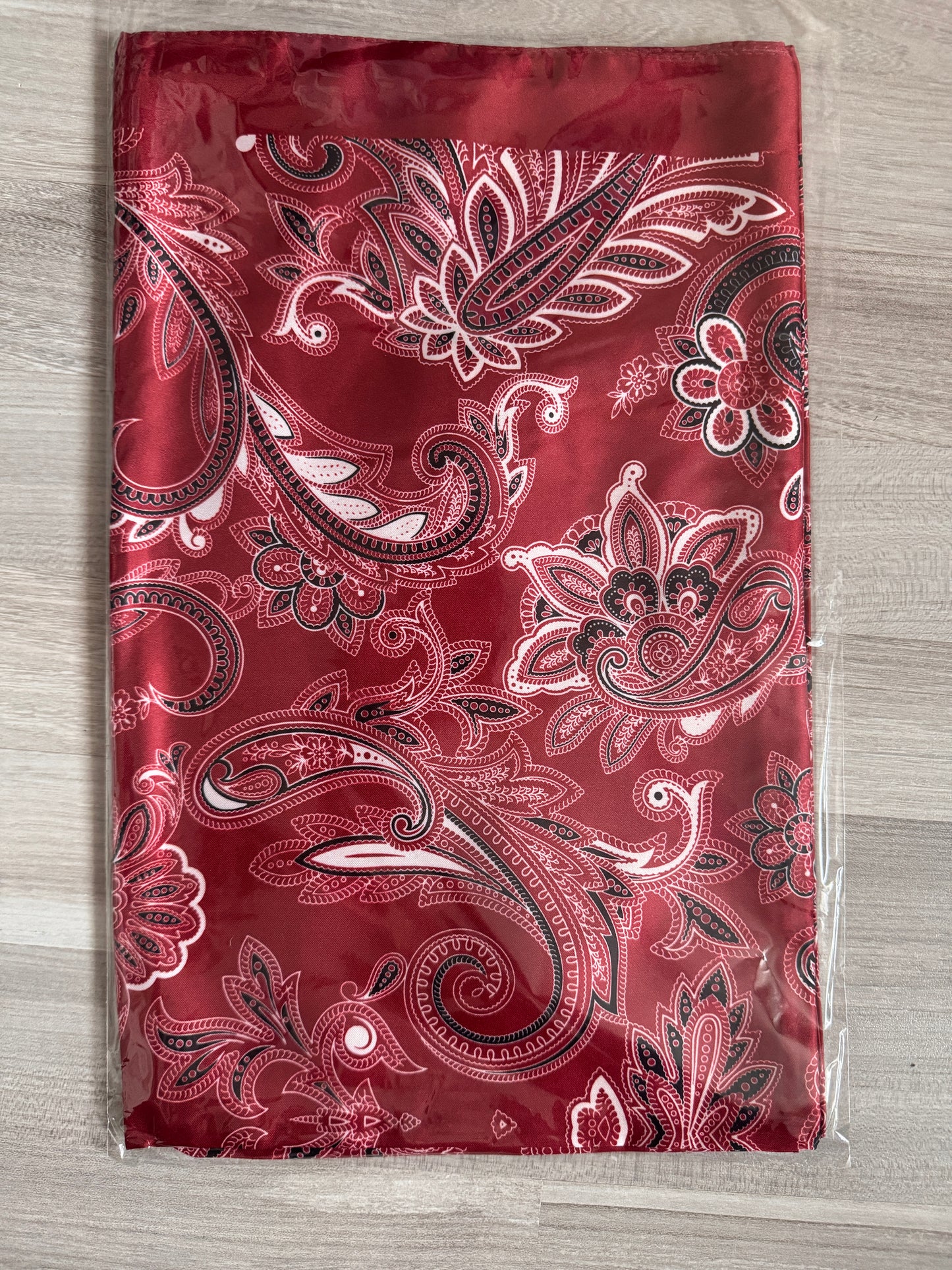 Satin Retro Hijab (Nur wenige verfügbar)