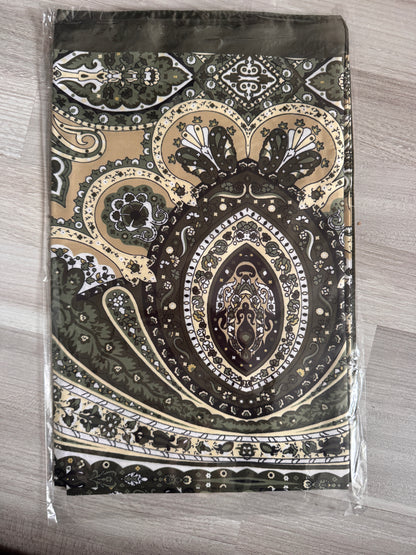 Satin Retro Hijab (Nur wenige verfügbar)