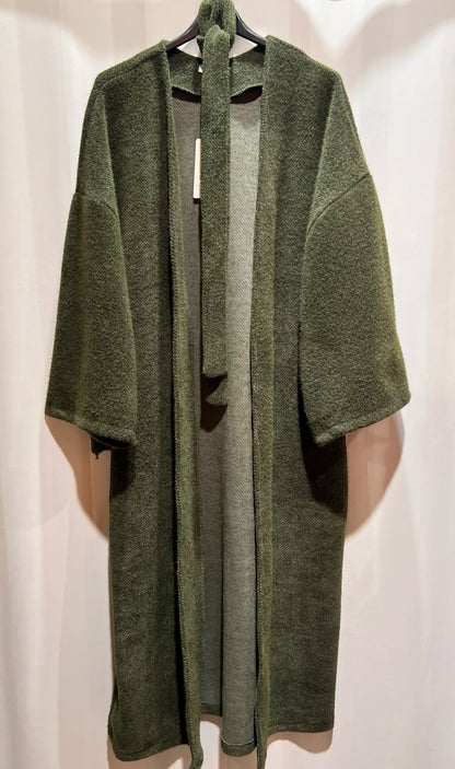 Cozy Oversize Mantel