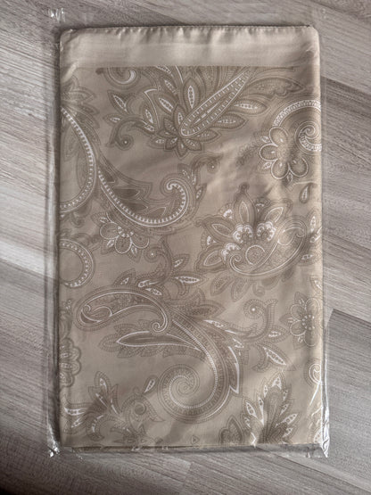 Satin Retro Hijab (Nur wenige verfügbar)