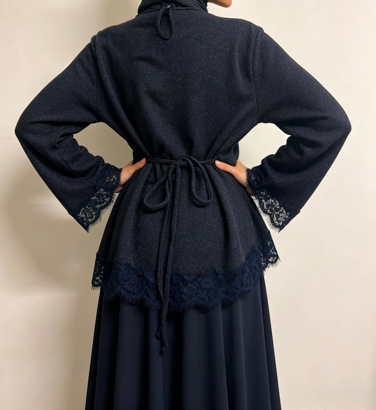 Lace Pullover Luna