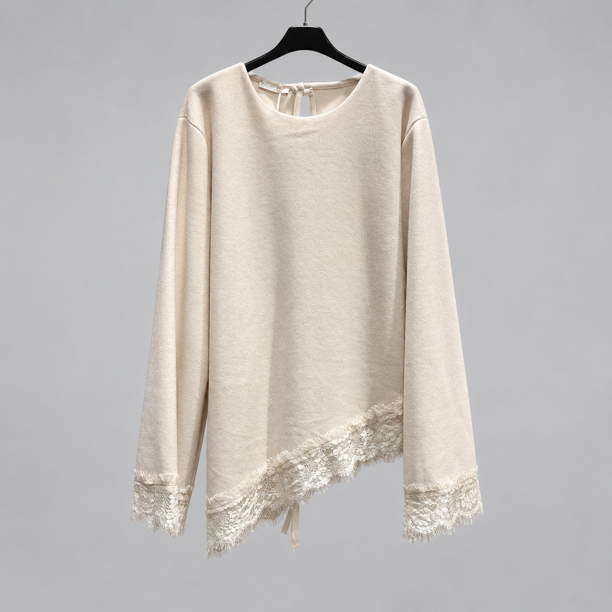 Lace Pullover Luna