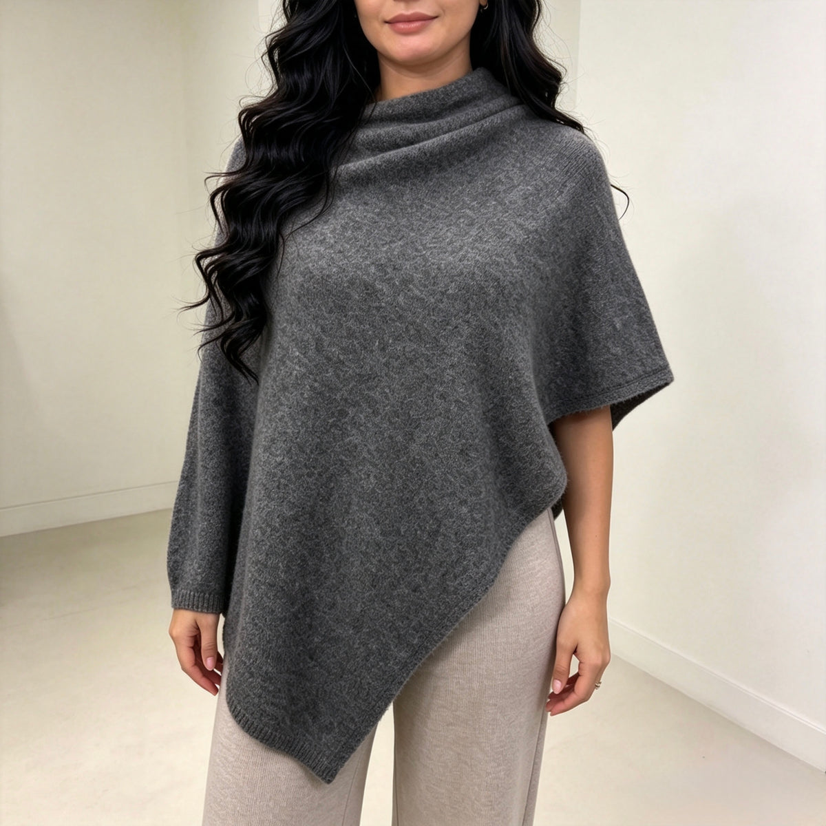 Asymmetrischer Poncho
