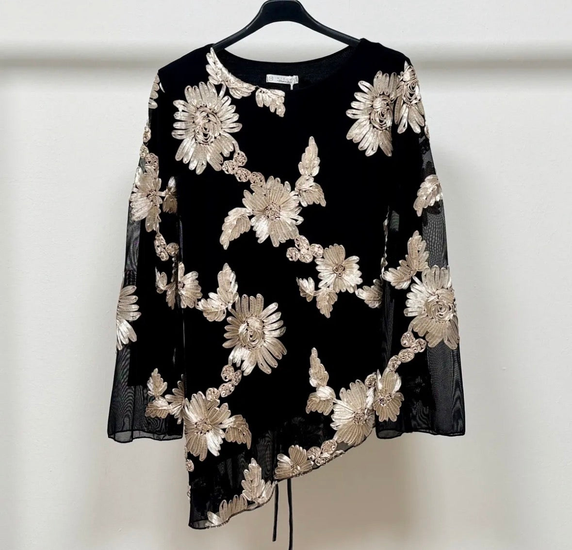 Asymmetrische Bluse