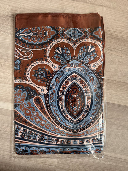 Satin Retro Hijab (Nur wenige verfügbar)