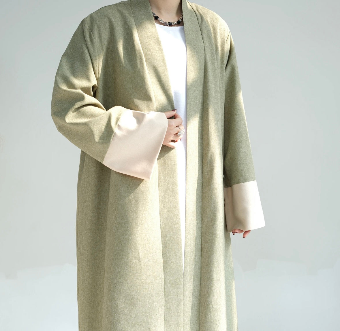 Abaya Saira